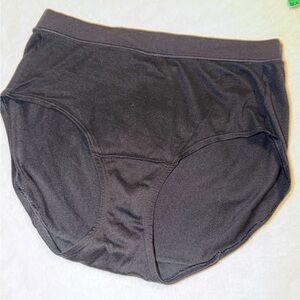Large Size 7 Classic Vanity Fair Black Full-Coverage Panties. MUST BE BUNDLED